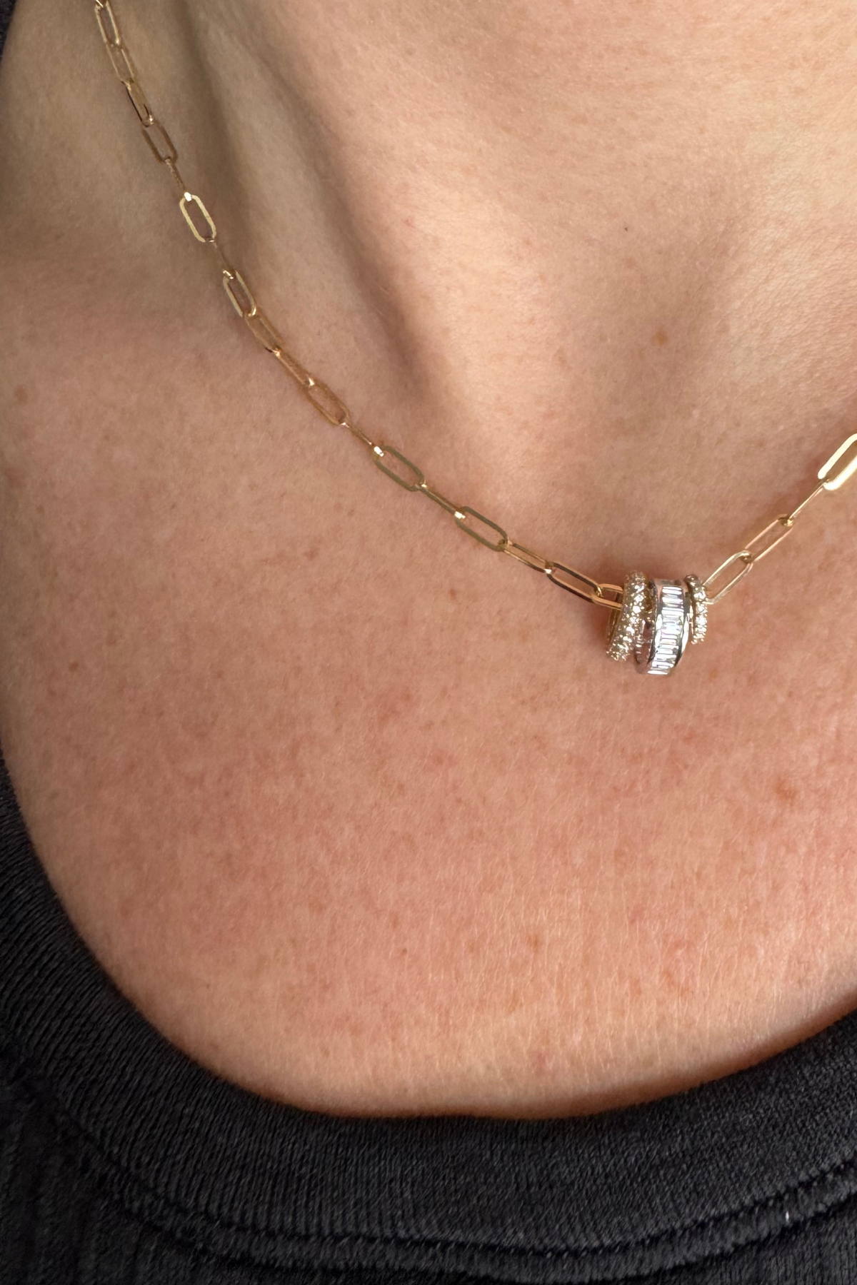 SMALL PAPERCLIP WITH RONDELLE TRIO