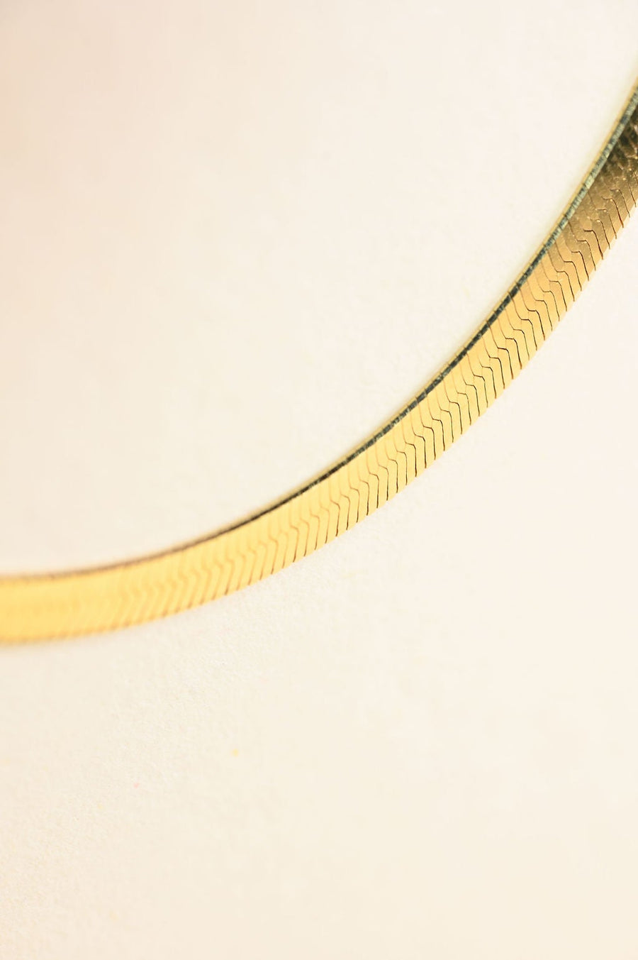 GOLD HERRINGBONE CHAIN
